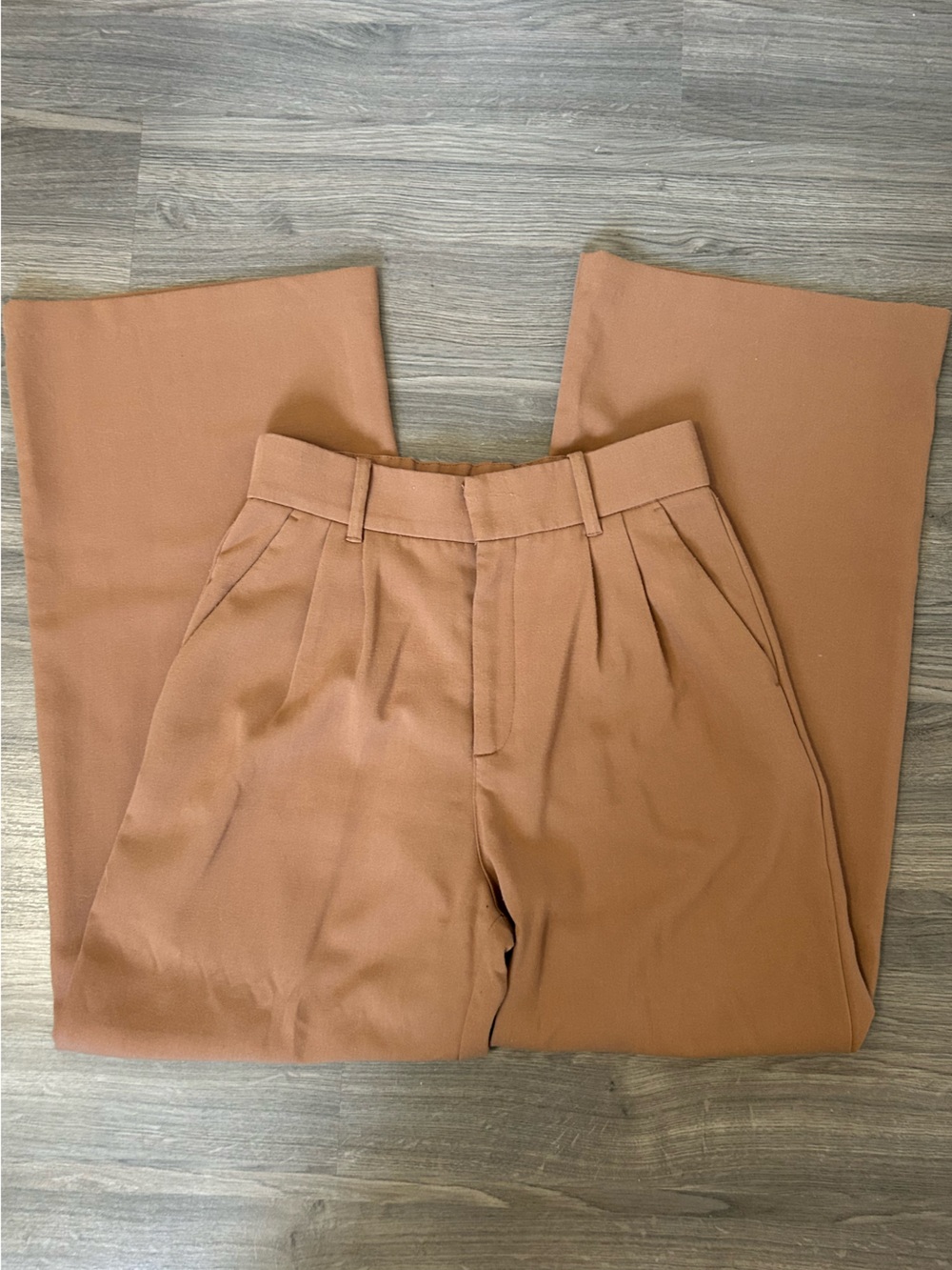 Abercrombie & Fitch Tan High-Rise Pleated Dress Pants Trousers Petit Short